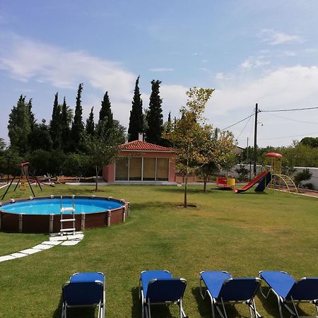 Marathon Beachside Villa 100M From The Beach Schinias Esterno foto
