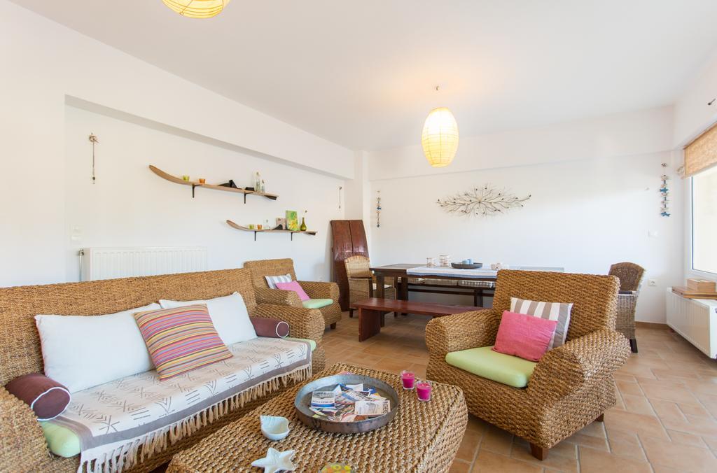Marathon Beachside Villa 100M From The Beach Schinias Esterno foto