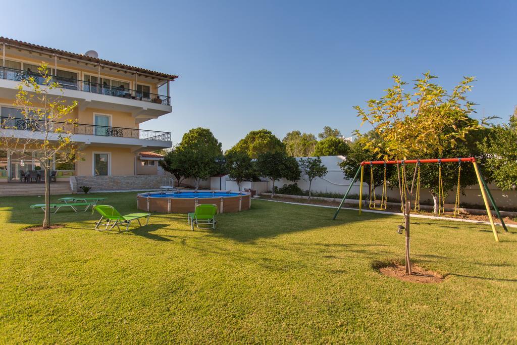 Marathon Beachside Villa 100M From The Beach Schinias Esterno foto