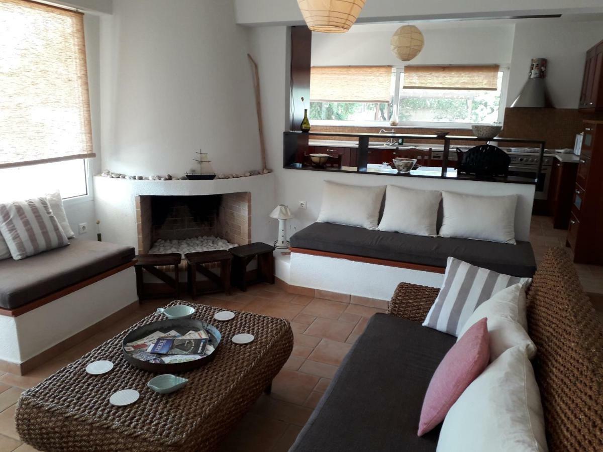 Marathon Beachside Villa 100M From The Beach Schinias Esterno foto