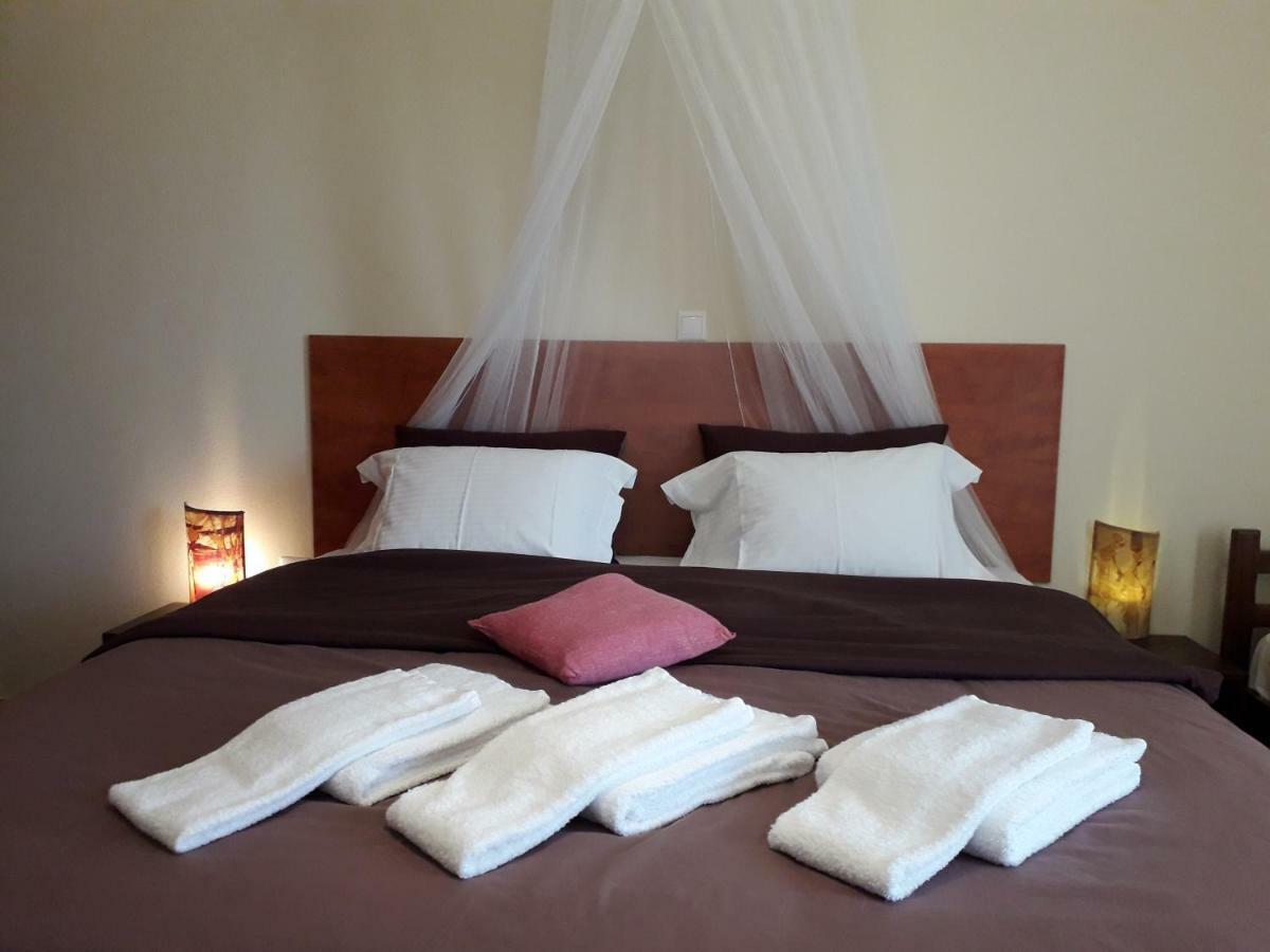 Marathon Beachside Villa 100M From The Beach Schinias Esterno foto