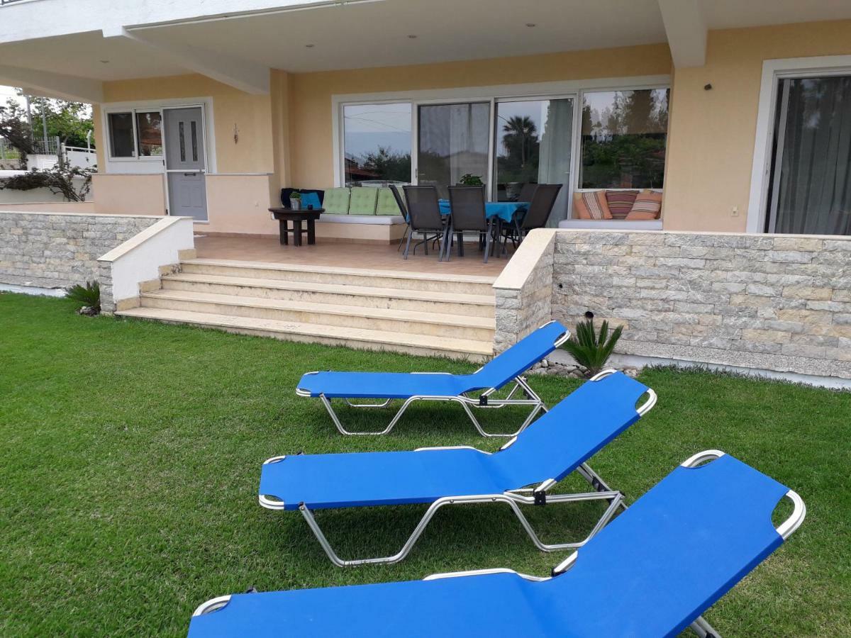 Marathon Beachside Villa 100M From The Beach Schinias Esterno foto